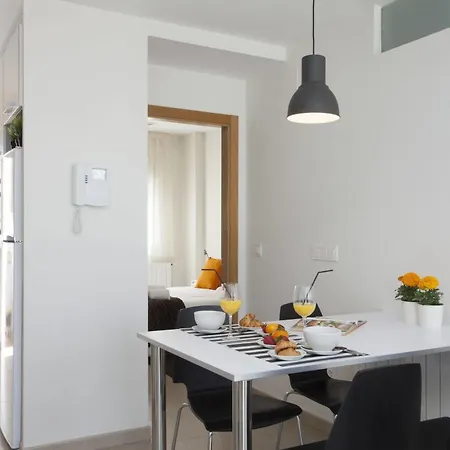 Singularstays Mar44 *