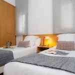 Appartement Singularstays Mar44 *