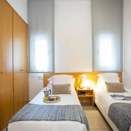 Singularstays Mar44 *